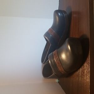 Dansko Leather Clogs Navy Blue w/trim New